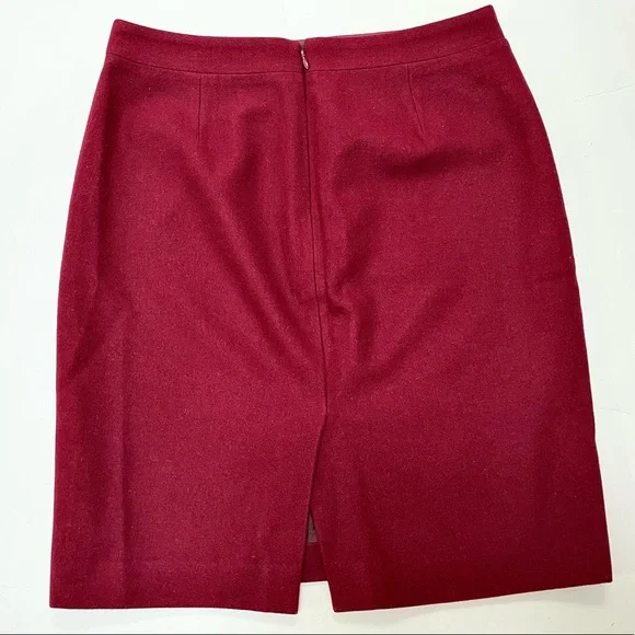 ⭐️J crew cranberry pencil skirt - Picture 4 of 11